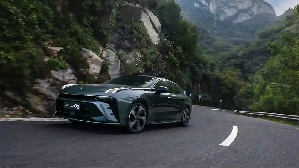 Интерьер Lynk & Co 03